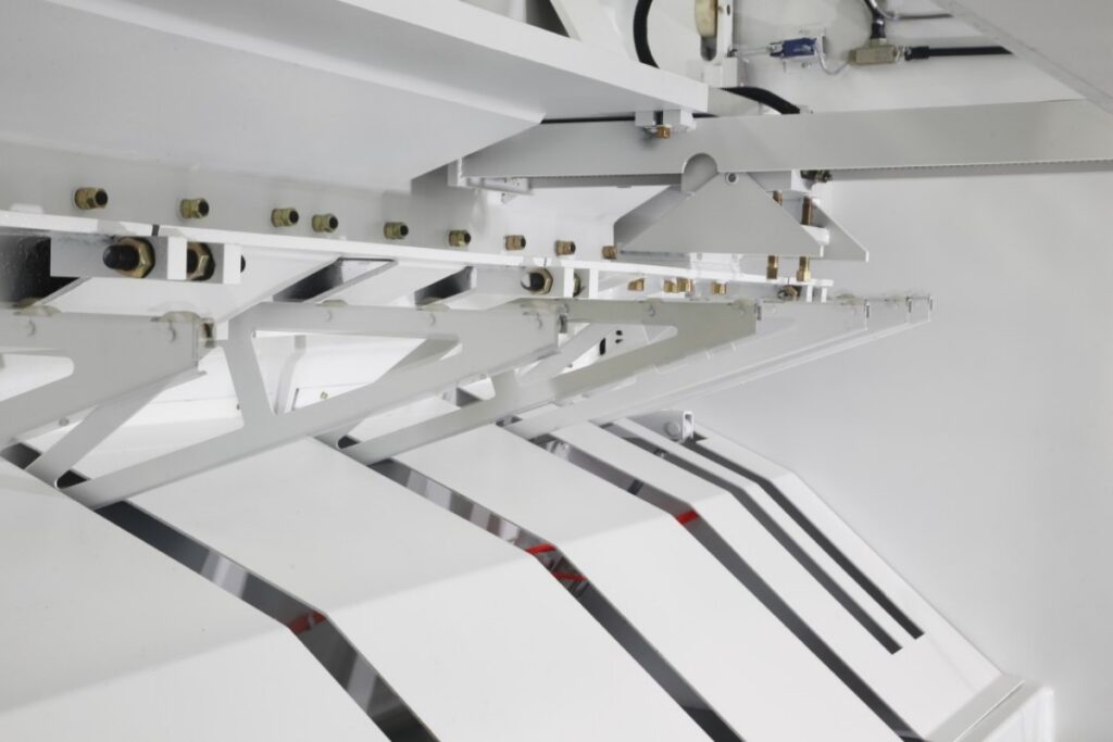 Pneumatic rear sheet support (optional)