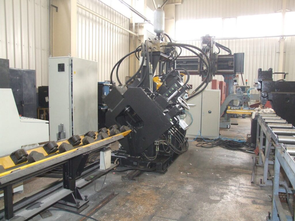 Infeed and outfeed conveyors